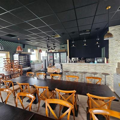 Hôtellerie / Restauration - 200 m²