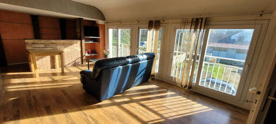 Maison - 295 m² - 10 pièces