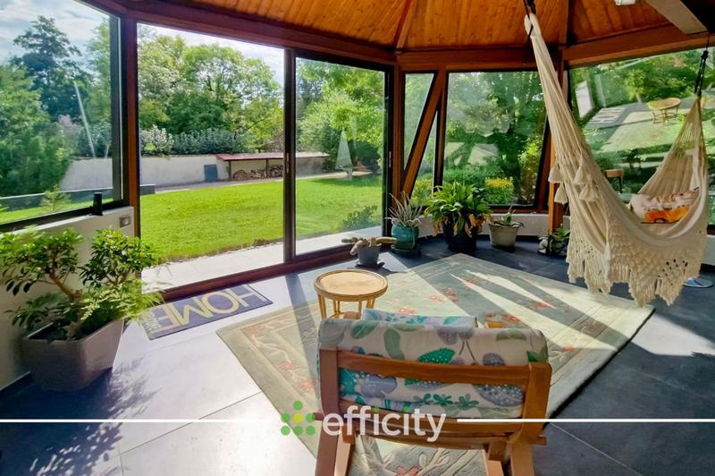 Maison - 354 m² - 10 pièces