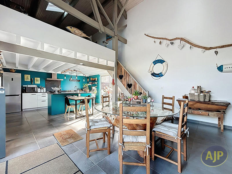 Maison - 144 m² - 5 pièces