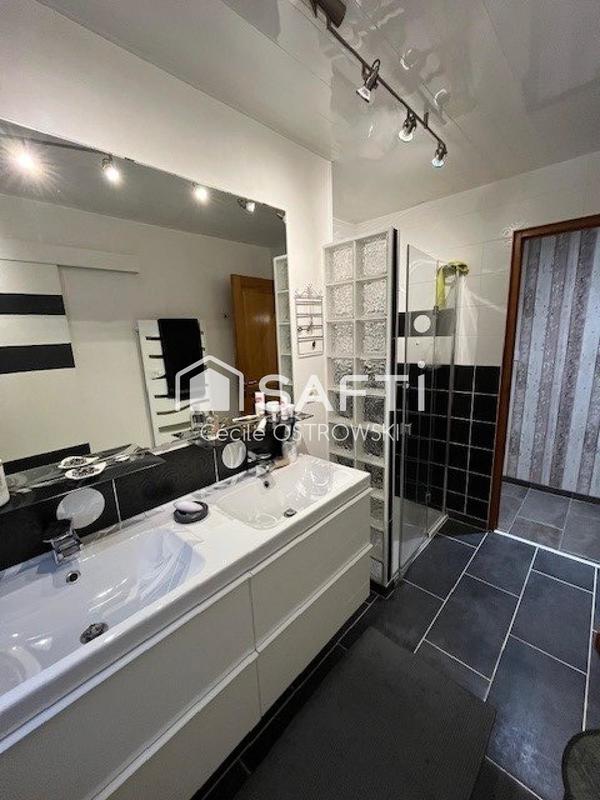 Maison - 108 m² - 5 pièces