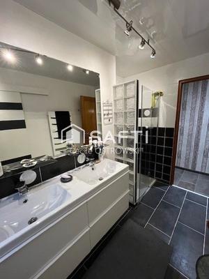 Maison - 108 m² - 5 pièces