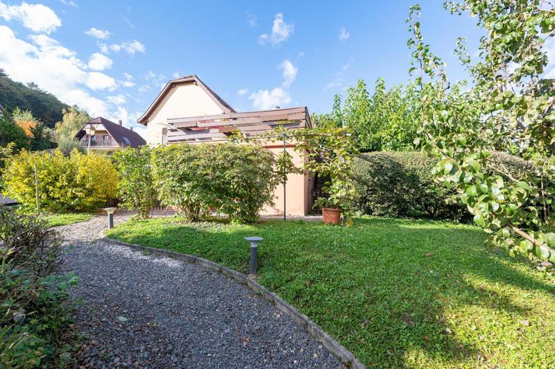 Maison - 236 m² - 10 pièces