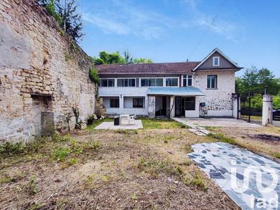 Maison - 122 m² - 7 pièces