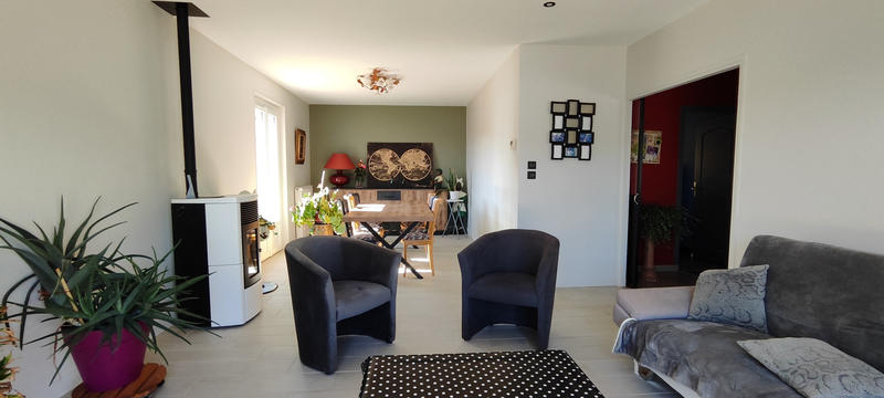 Maison - 90 m² - 5 pièces