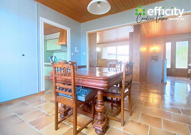 Maison - 310 m² - 6 pièces