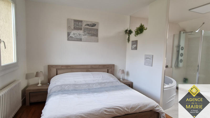 Maison - 165 m² - 8 pièces