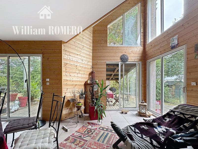 Villa - 236 m² - 7 pièces