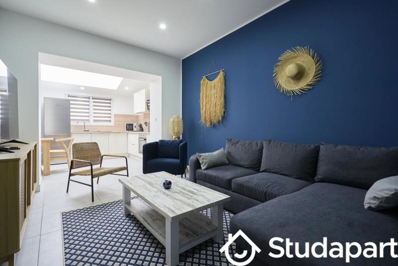 Chambre - 11 m² - 1 pièce