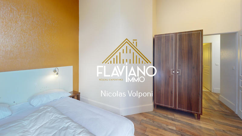 Appartement - 92 m² - 4 pièces