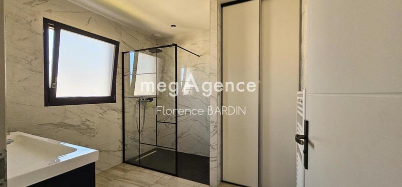 Pavillon - 141 m² - 6 pièces