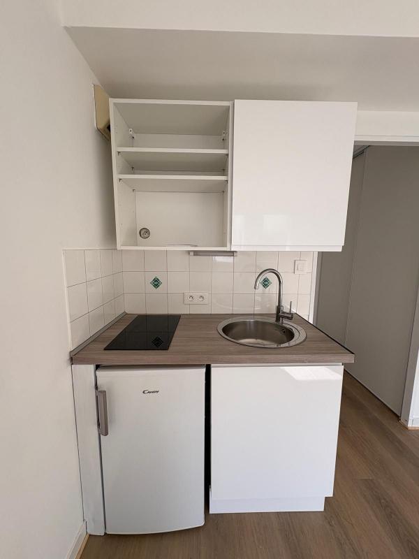 Studio - 18 m² - 2 pièces