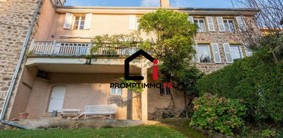 Maison - 388 m² - 13 pièces