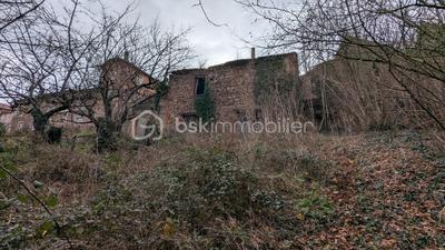 Maison - 180 m² - 1 pièce