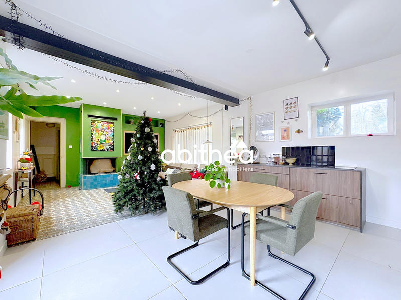 Maison - 163 m² - 6 pièces