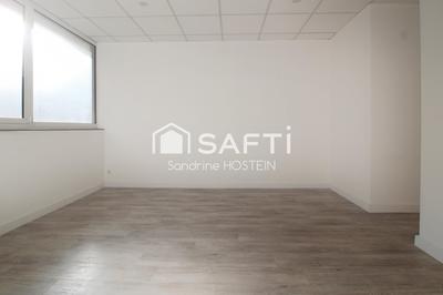 Local commercial - 91 m² - 5 pièces