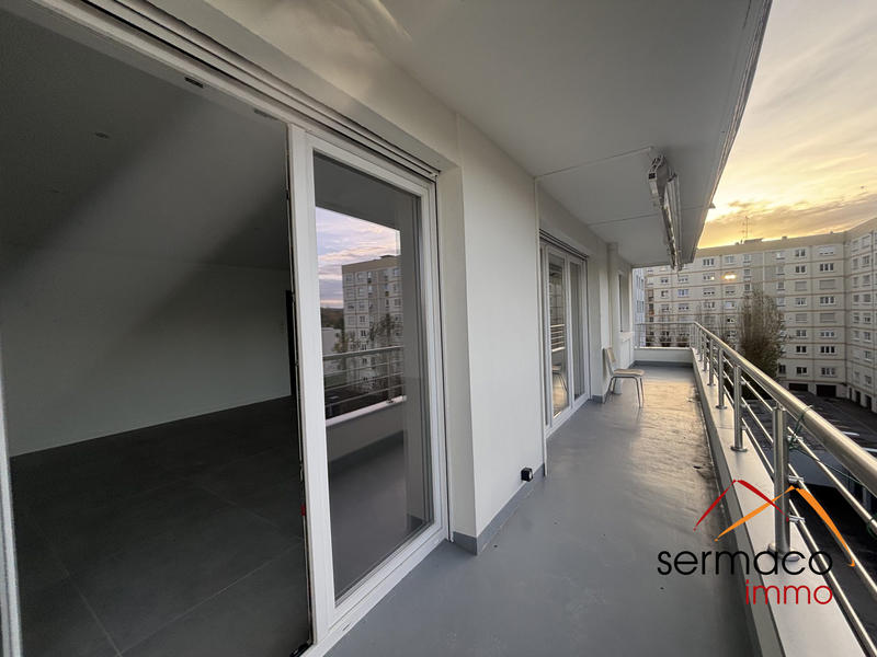 Appartement - 90 m² - 4 pièces