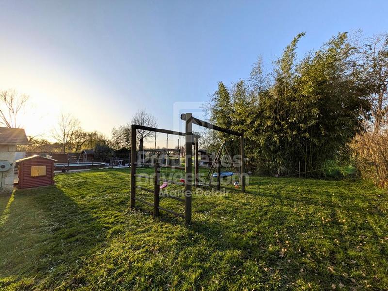 Maison - 121 m² - 6 pièces