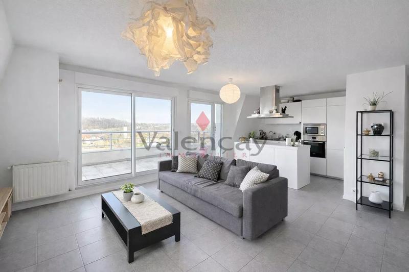 Appartement - 89 m² - 5 pièces