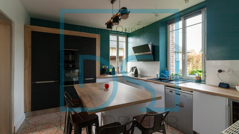 Maison - 202 m² - 8 pièces