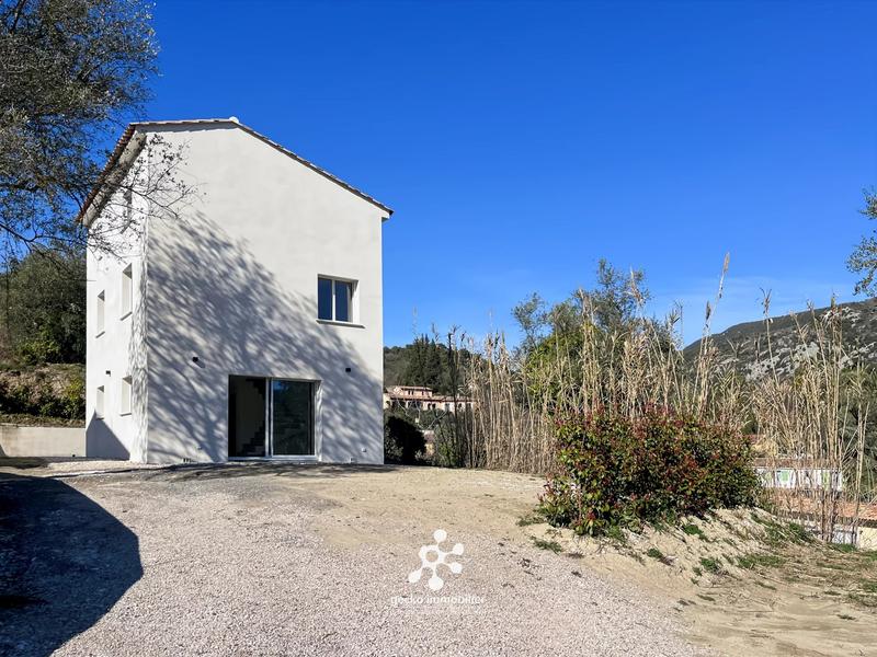 Maison - 122 m² - 4 pièces