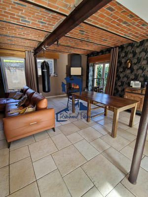 Maison - 377 m² - 12 pièces