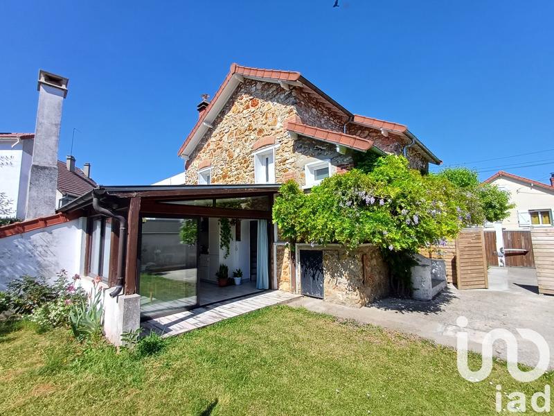 Maison - 108 m² - 6 pièces