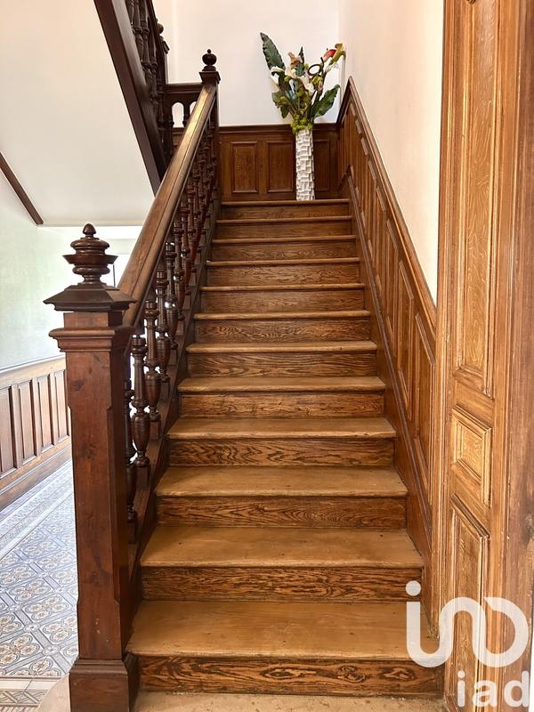 Maison - 350 m² - 12 pièces