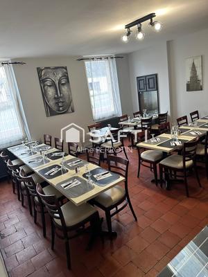 Local commercial - 180 m² - 5 pièces