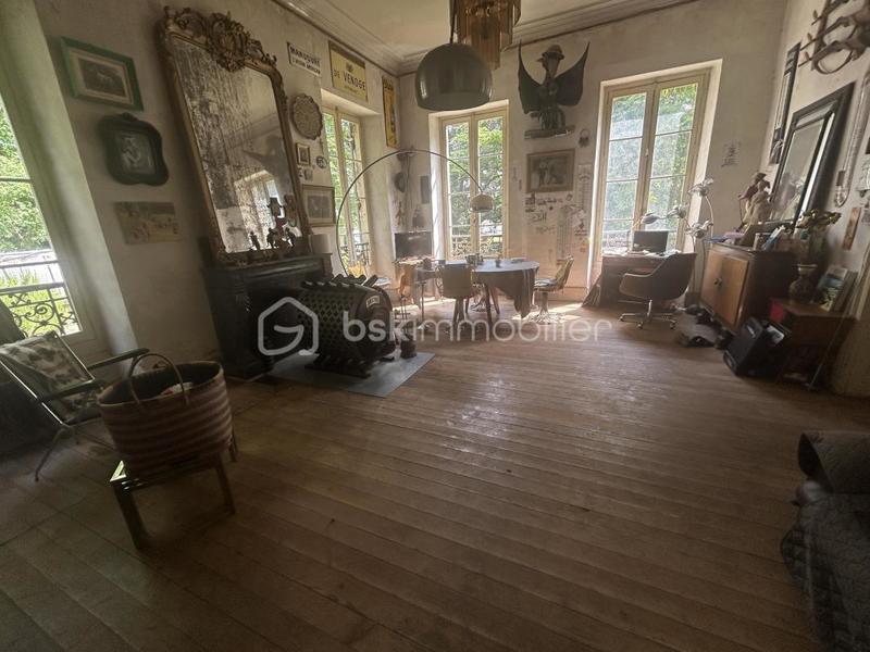 Maison de maîtres - 800 m² - 10 pièces