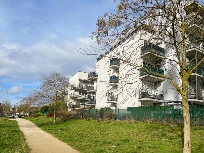 Studio - 24 m² - 1 pièce