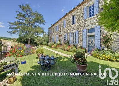 Maison - 320 m² - 10 pièces