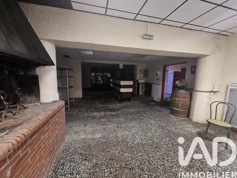 Maison - 300 m² - 7 pièces