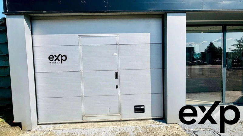 Fonds de commerce - Local commercial - 215 m²