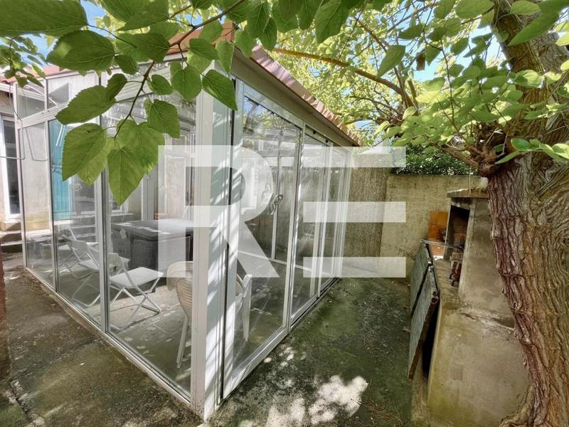 Villa - 170 m² - 6 pièces