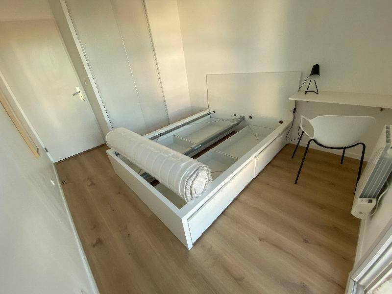 Chambre - 68 m² - 1 pièce