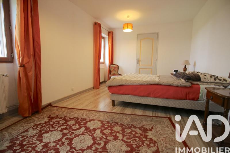 Maison - 280 m² - 11 pièces