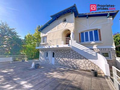 Maison - 171 m² - 6 pièces