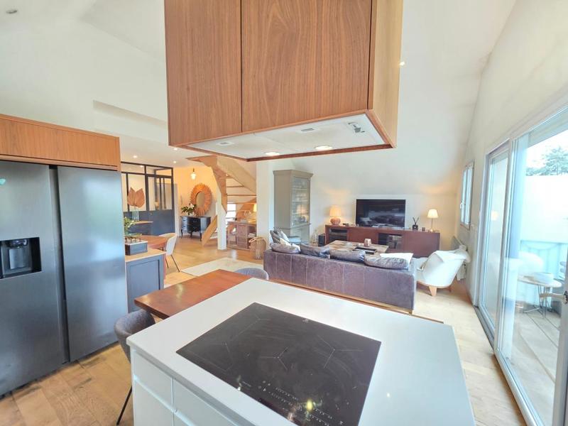 Appartement - 95 m² - 4 pièces