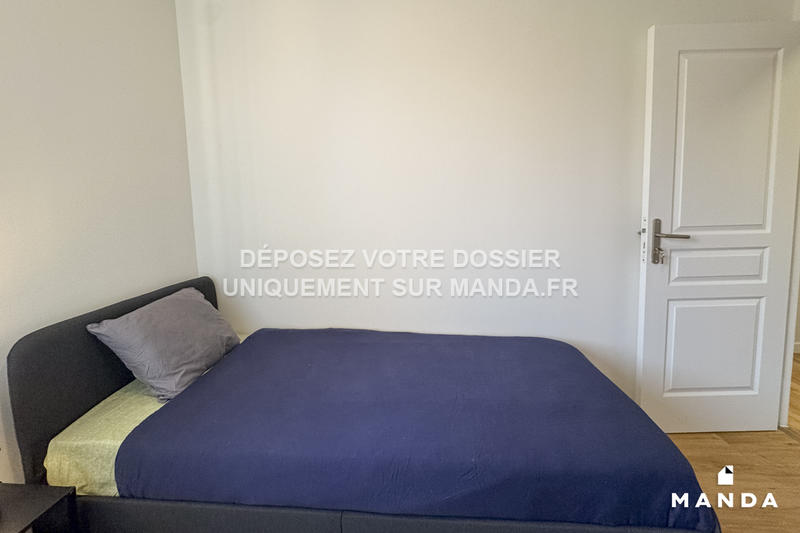 Chambre - 9 m² - 6 pièces