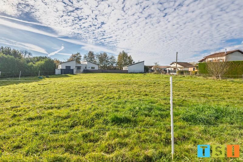 Terrain constructible - 1 201 m²