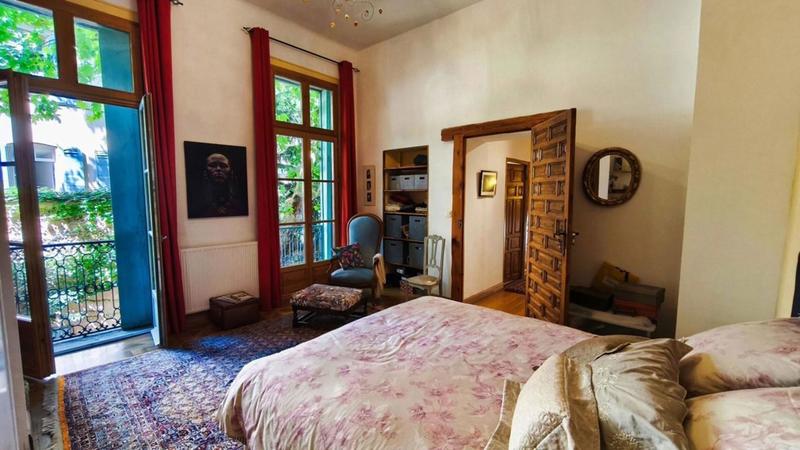 Studio - 151 m² - 5 pièces