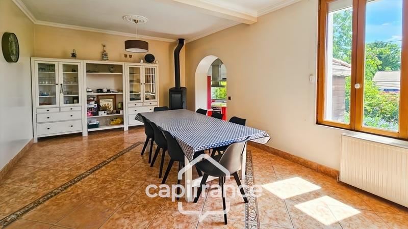 Maison - 142 m² - 8 pièces