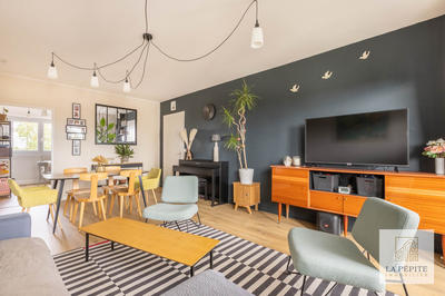 Appartement - 100 m² - 6 pièces