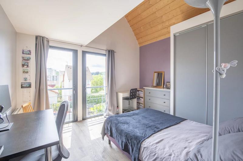 Maison - 142 m² - 6 pièces