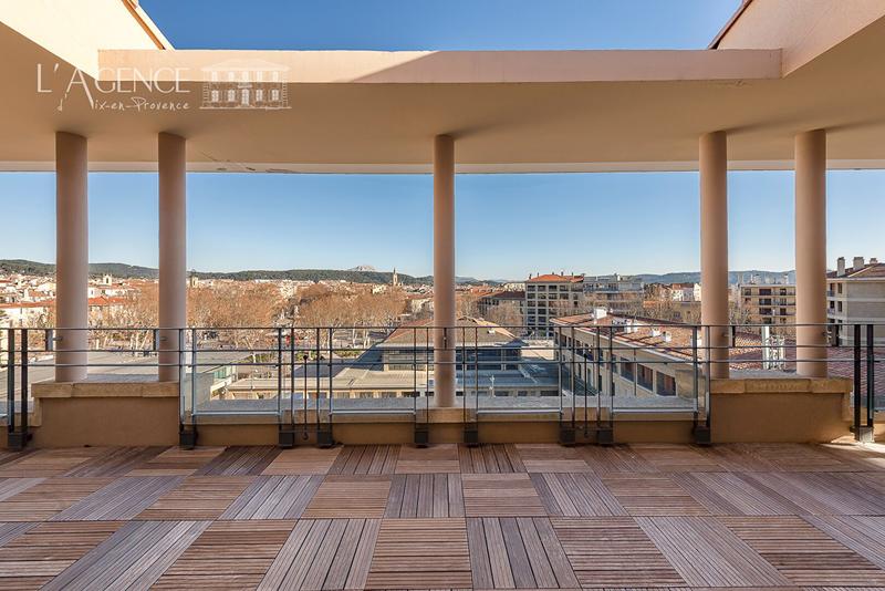 Appartement - 250 m² - 5 pièces