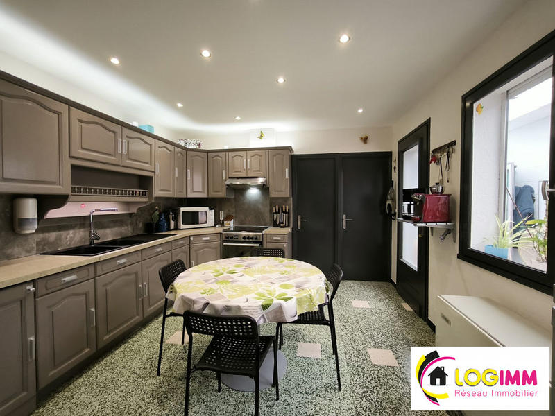 Maison de ville - 100 m² - 5 pièces