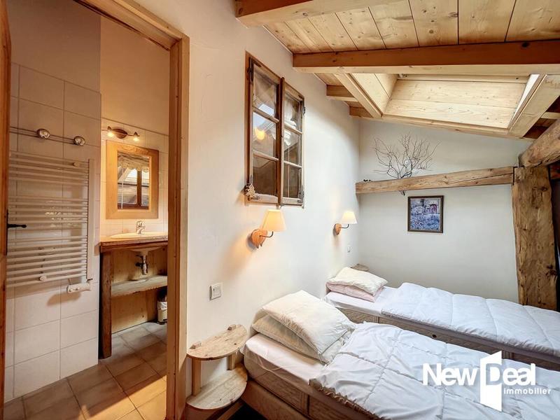 Maison en pierre - 168 m² - 8 pièces