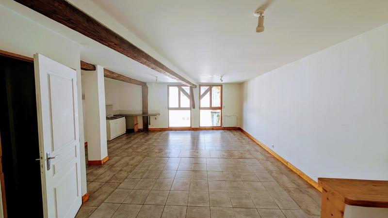 Appartement - 77 m² - 3 pièces