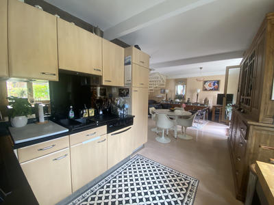 Appartement - 79 m² - 3 pièces